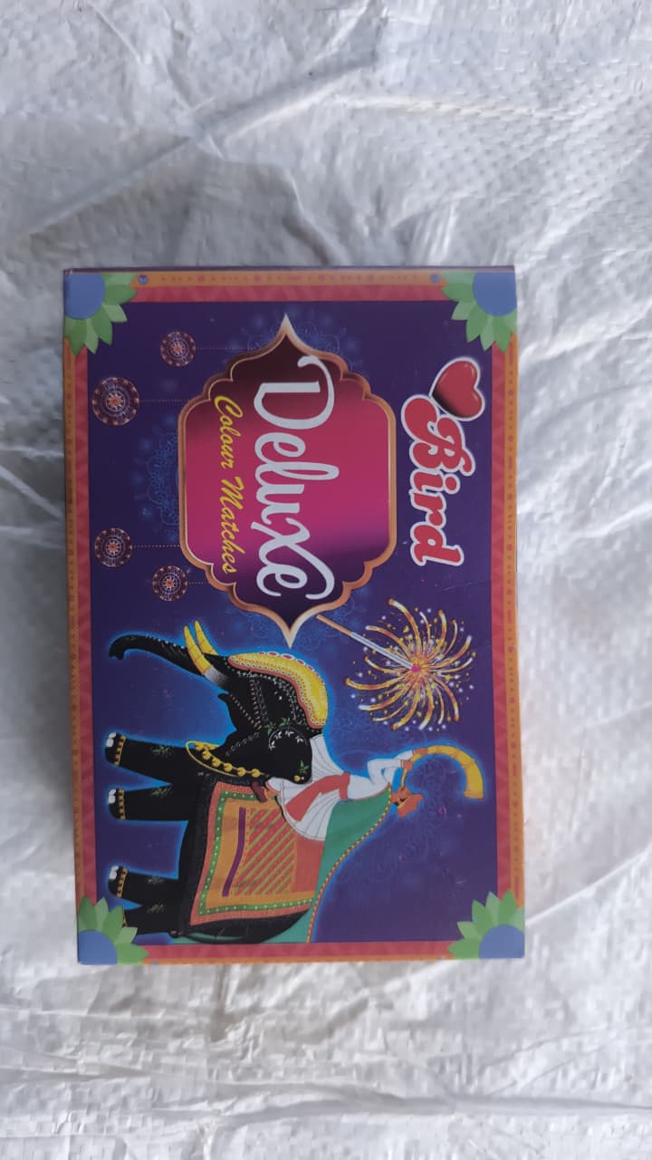 DELUXE MATCHES